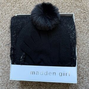 Madden Girl Black Knit Hat and Scarf Set